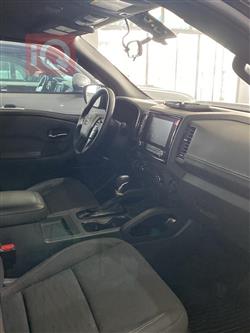 نيسان فرونتر